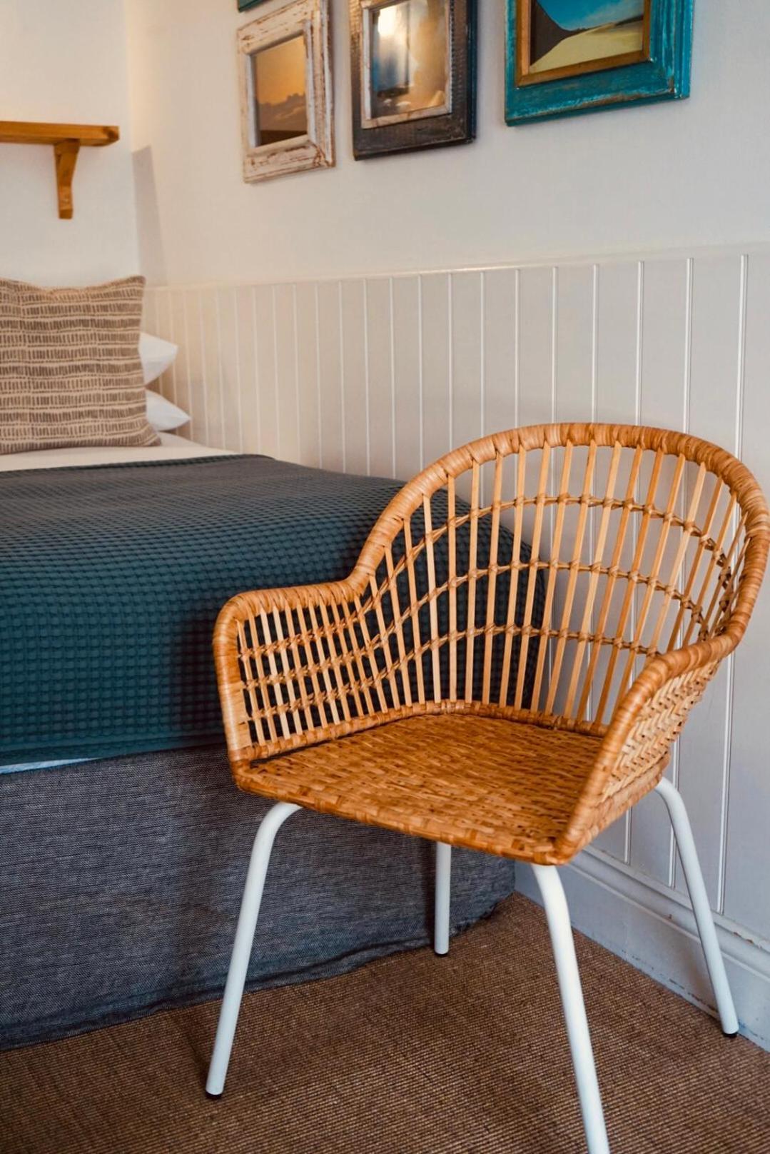 The Victoria Bed and Breakfast Braye Εξωτερικό φωτογραφία