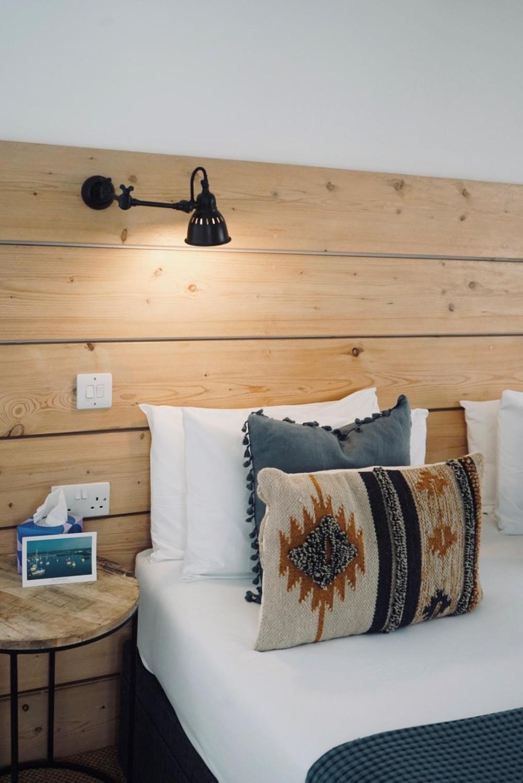The Victoria Bed and Breakfast Braye Εξωτερικό φωτογραφία