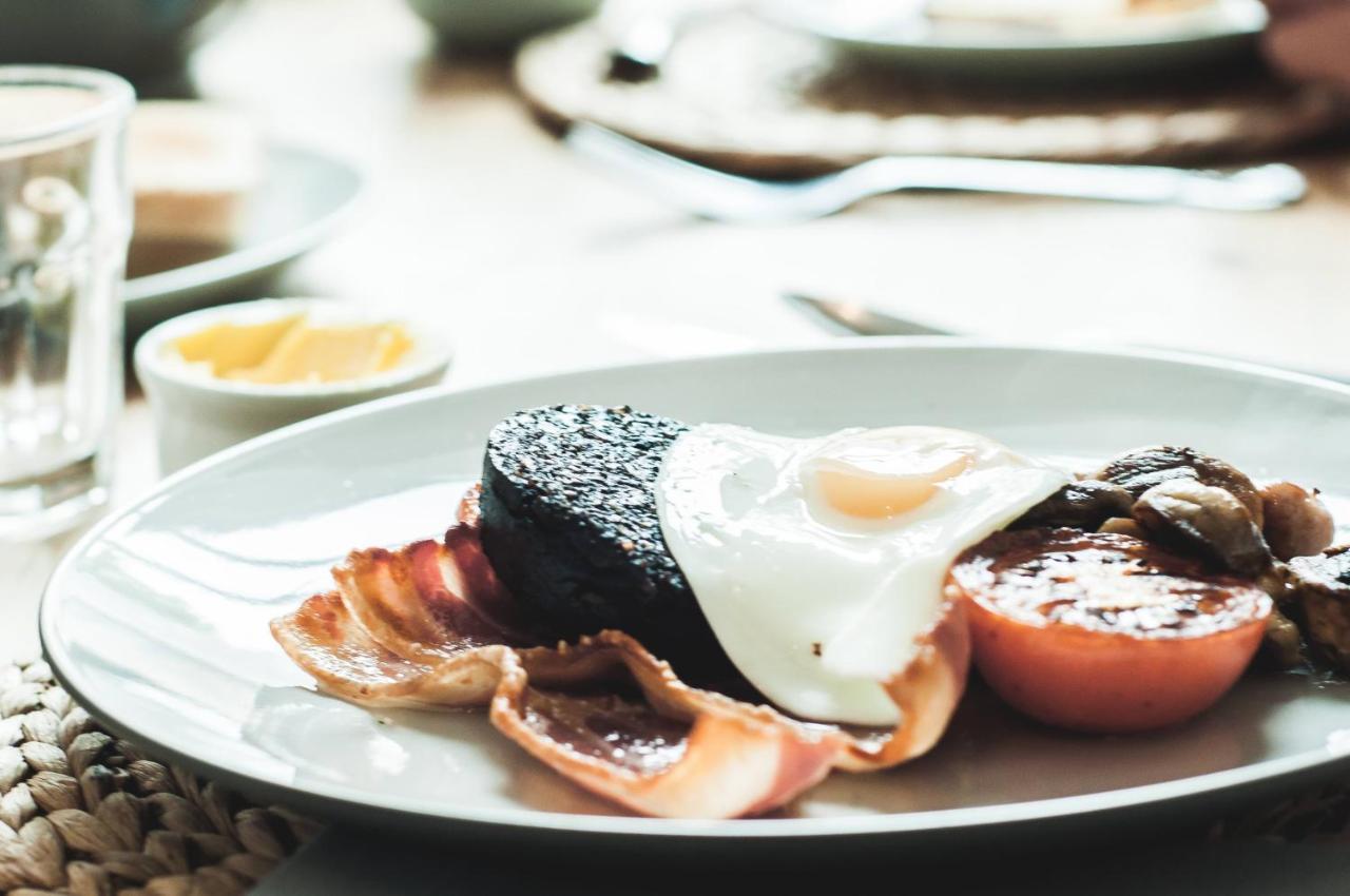 The Victoria Bed and Breakfast Braye Εξωτερικό φωτογραφία
